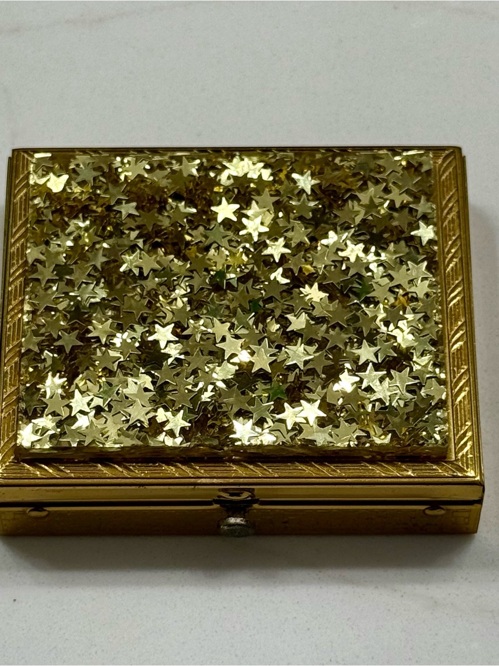 Vintage 1940s Dorset Fifth Avenue Compact – Gold Star Confetti Lucite Top – Orig